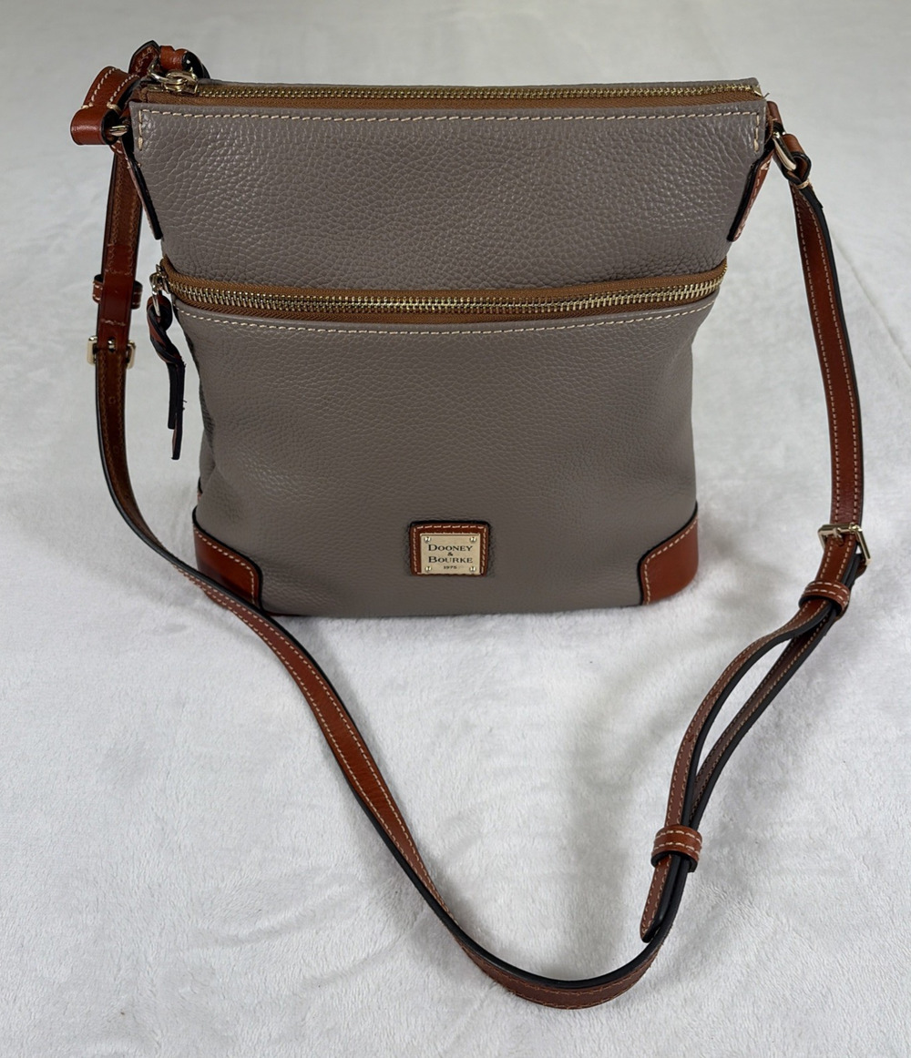 Dooney & Bourke Pebble Grain Leather Crossbody Bag Taupe Brown Bnfts Charity